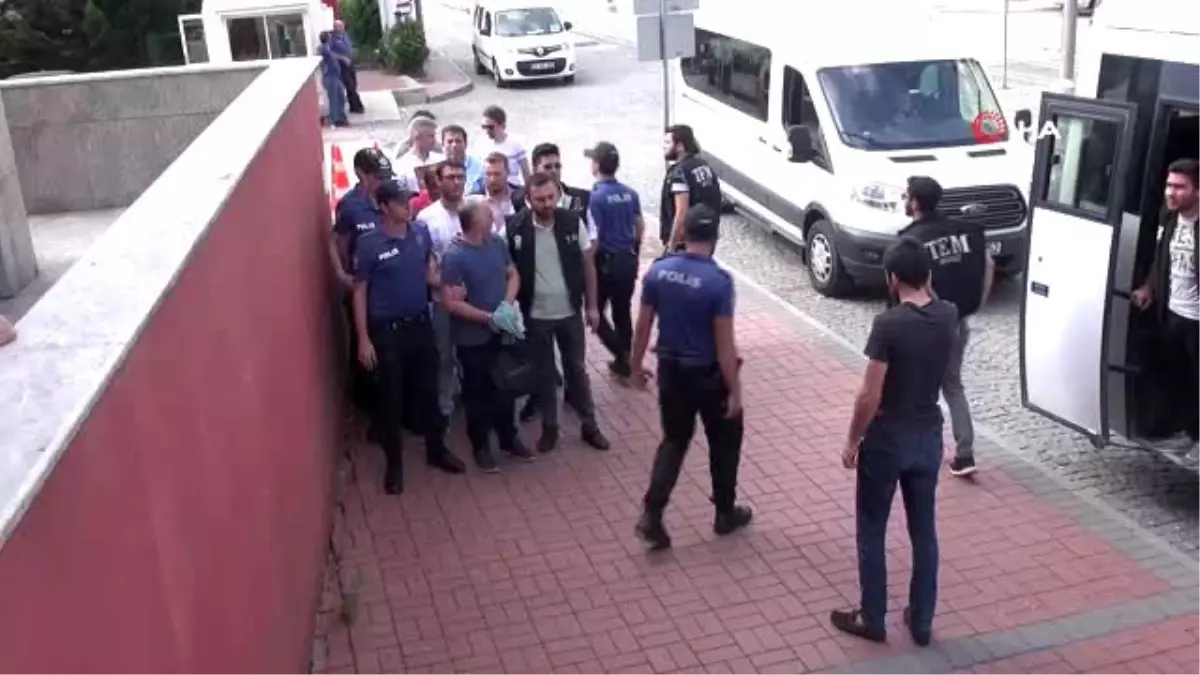 FETÖ\'nün gizli dershanelerinde yakalanan 7 kişi adliyeye sevk edildi