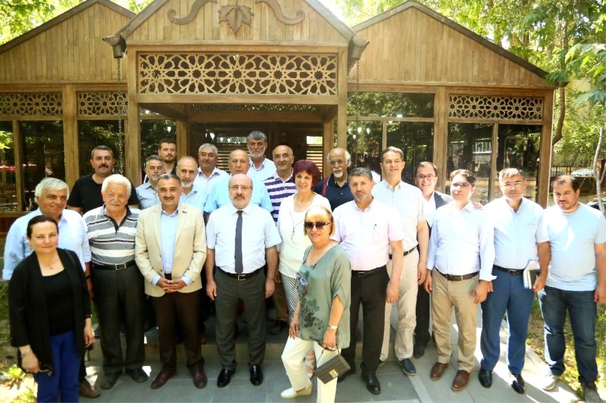 Kayseri Üniversitesi ile Seyrani Eğitim Vakfı Arasında Tanışma Toplantısı Yapıldı