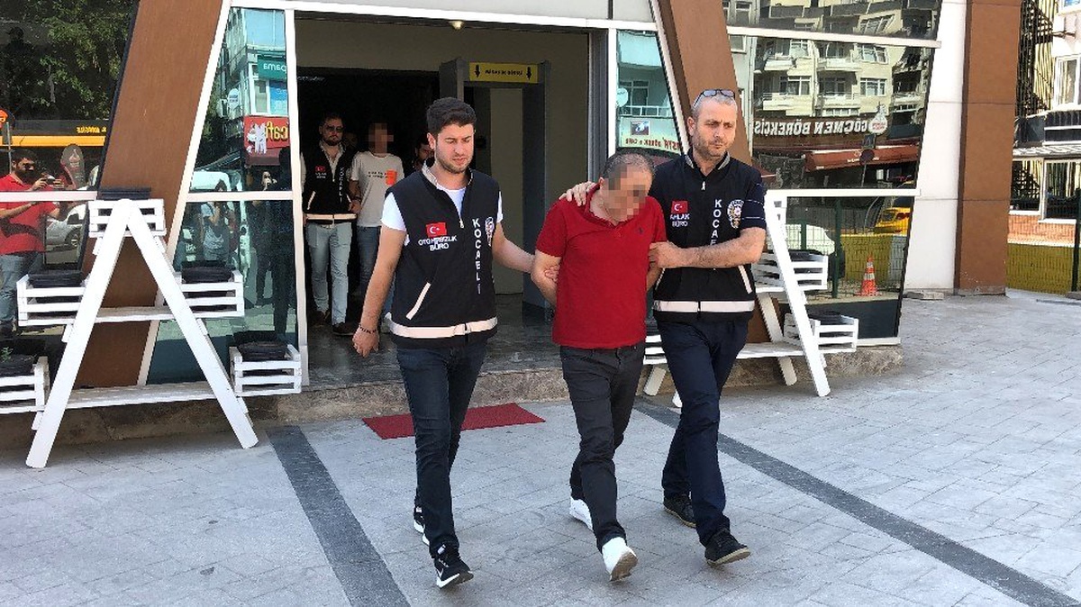 Kocaeli\'deki fuhuş operasyonunda 5 tutuklama