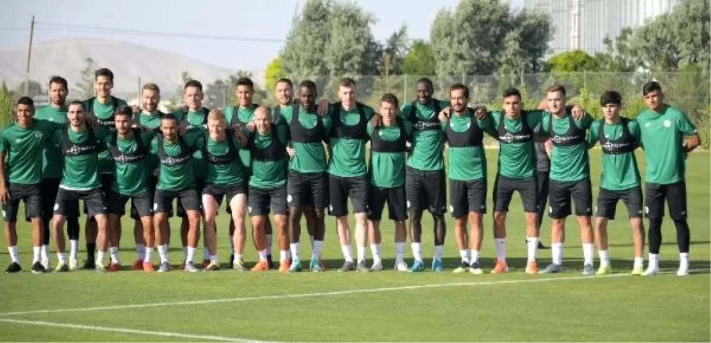 Konyaspor, sezonun ilk çalışmasını yaptı