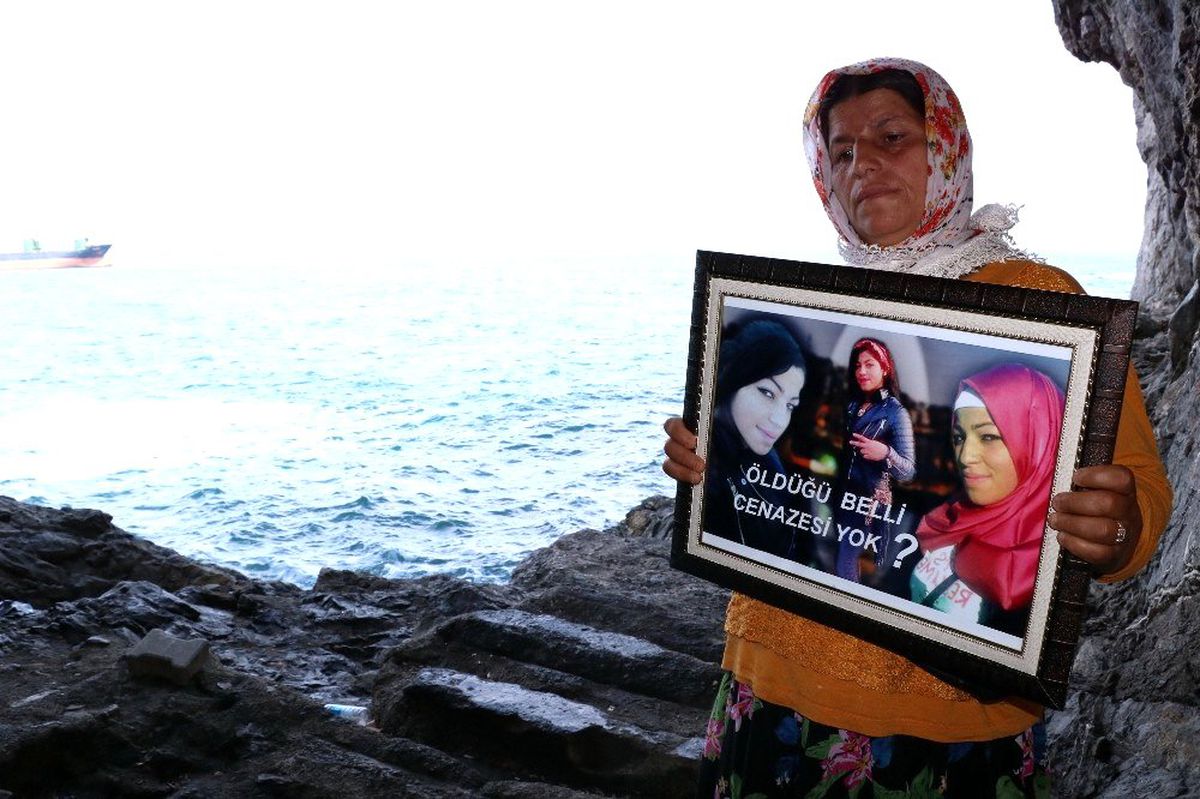(Özel) 2 yıldır kayıp olan Nesrin\'in annesi: "Ben onları karton toplayarak büyüttüm"