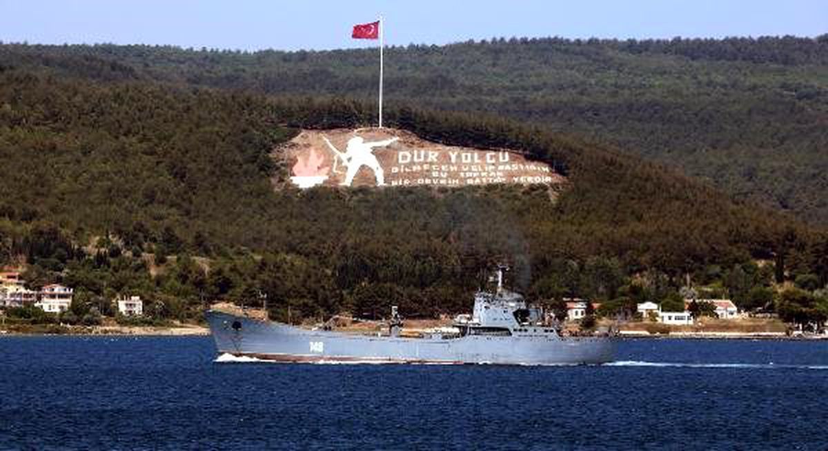 Rus savaş gemisi \'Orsk\' Akdeniz\'e iniyor