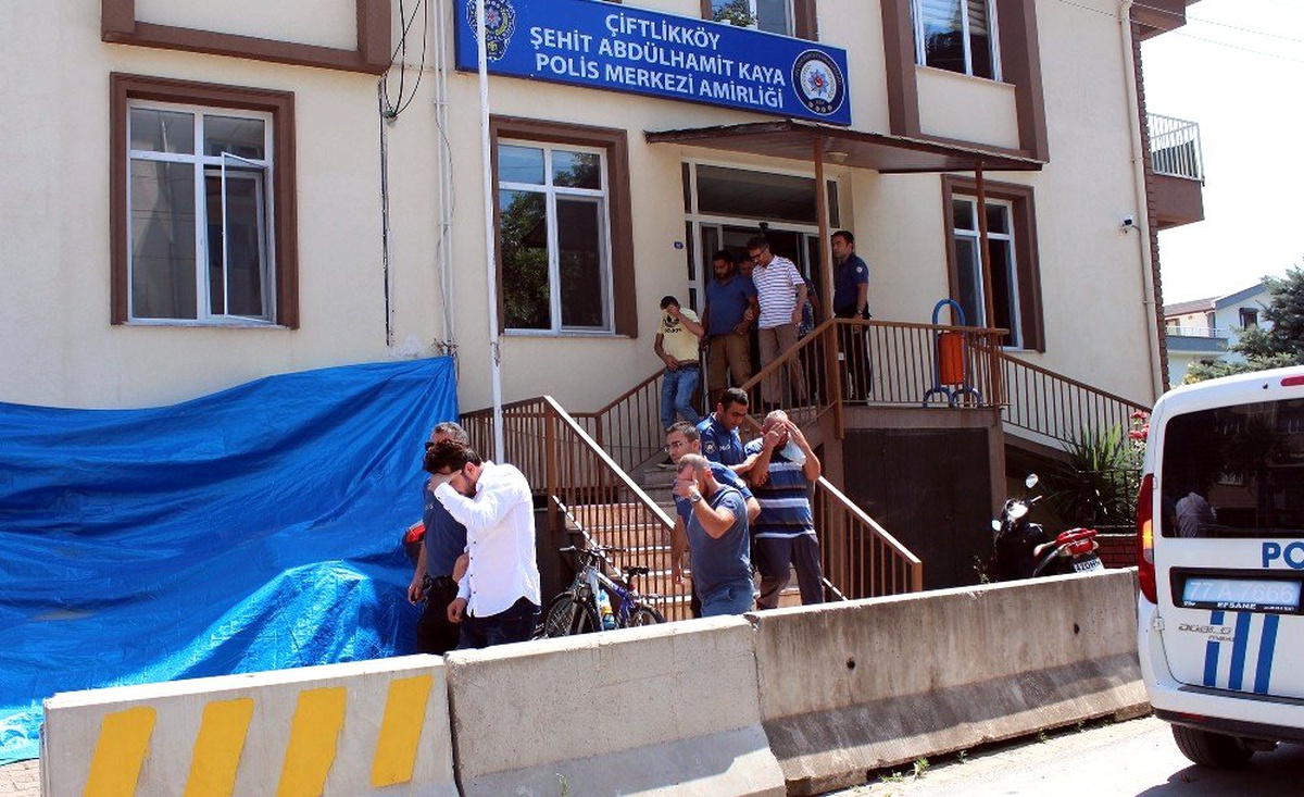 Yalova\'da yasadışı silah ticareti: 5 gözaltı