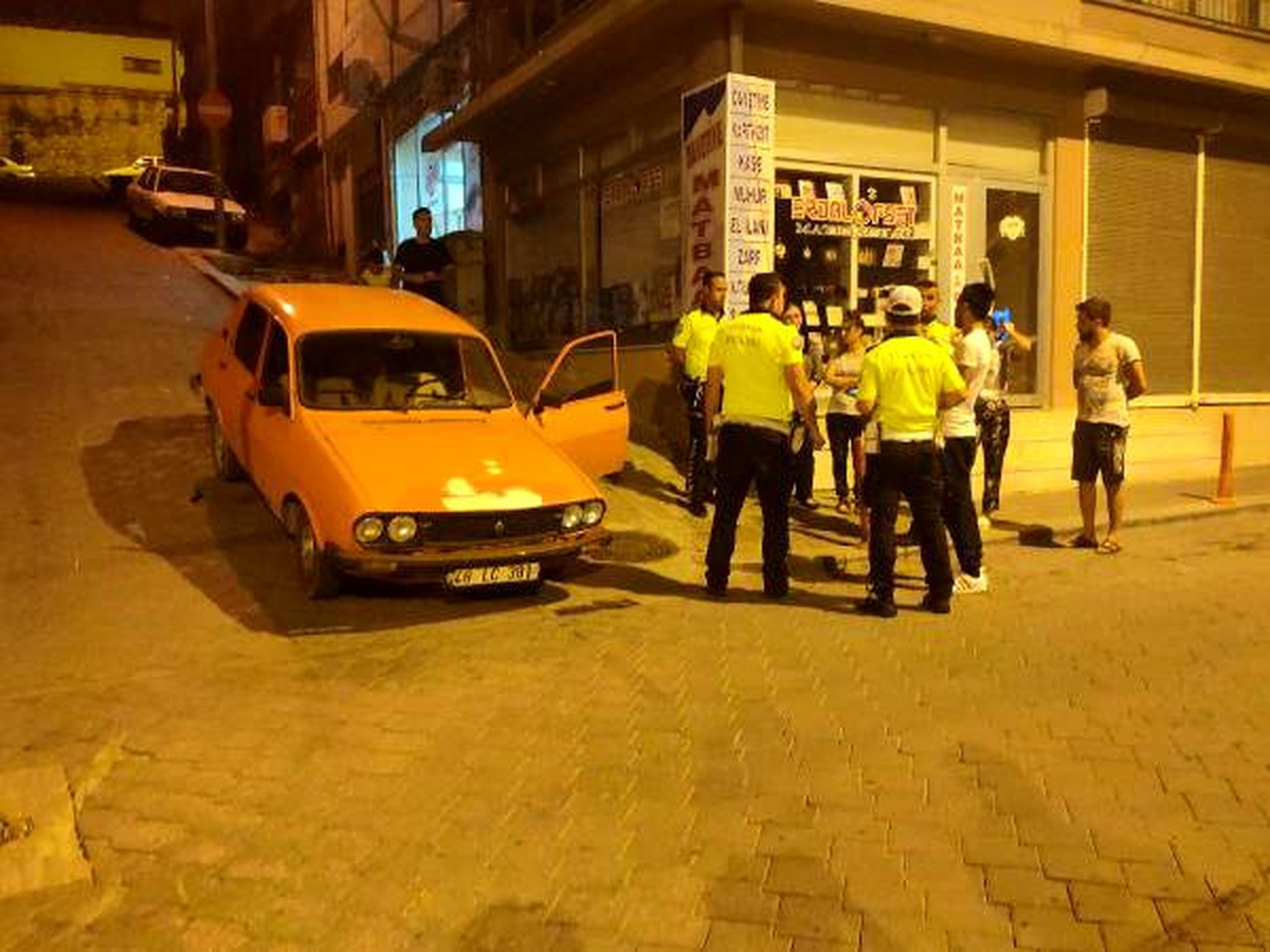 8 bin liralık otomobille drift yapan sürücüye 7 bin lira ceza