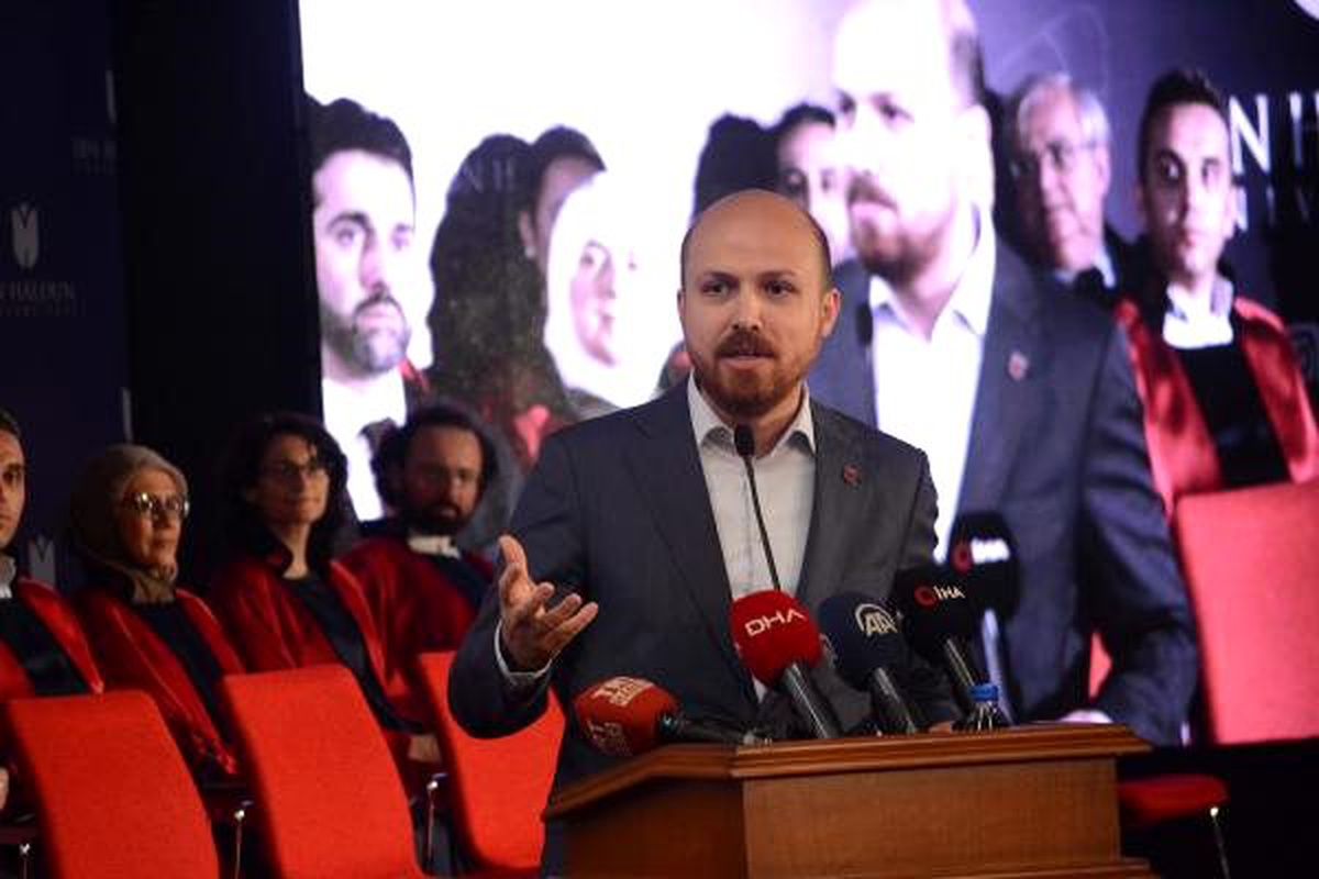 Bakan Selçuk ve Bilal Erdoğan İbn Haldun Üniversitesi mezuniyet törenine katıldı