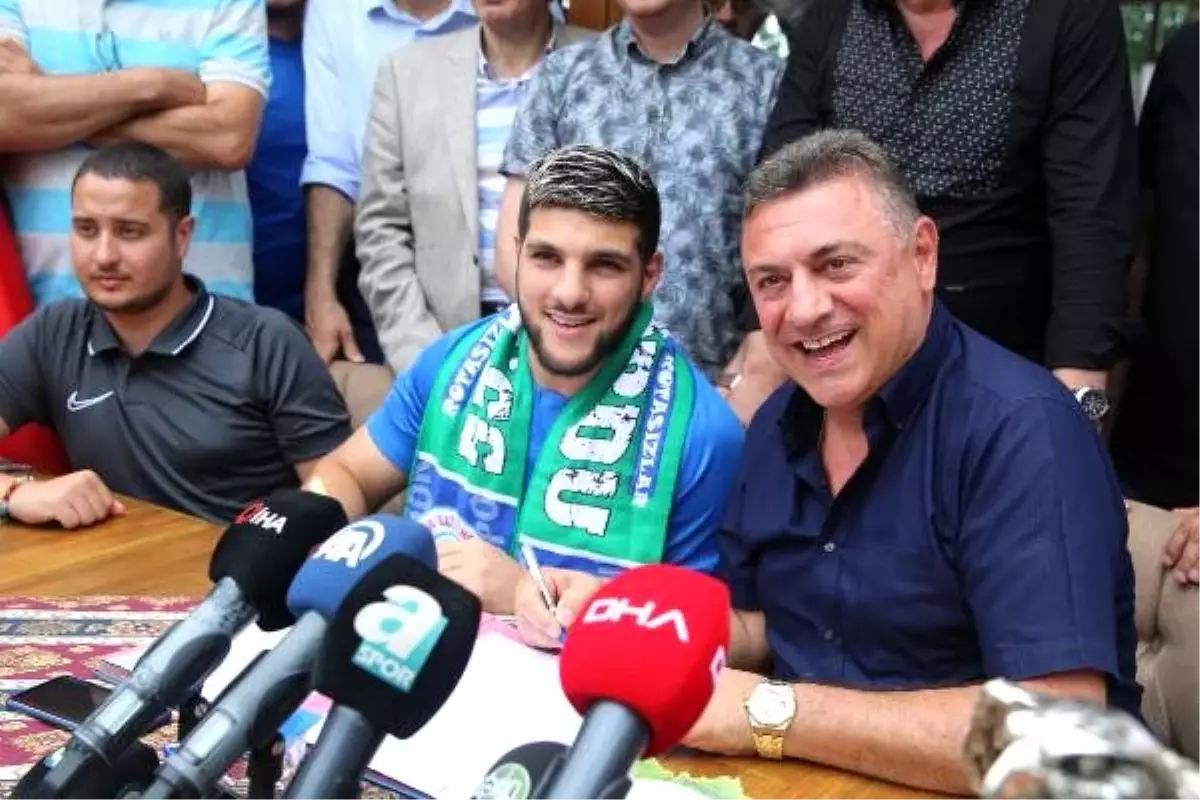 Çaykur Rizespor, El Kabir ile sözleşme imzaladı