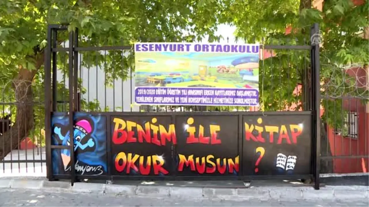 Esenyurt\'un duvarları ve öğrencilerin hayatları grafitiyle renkleniyor