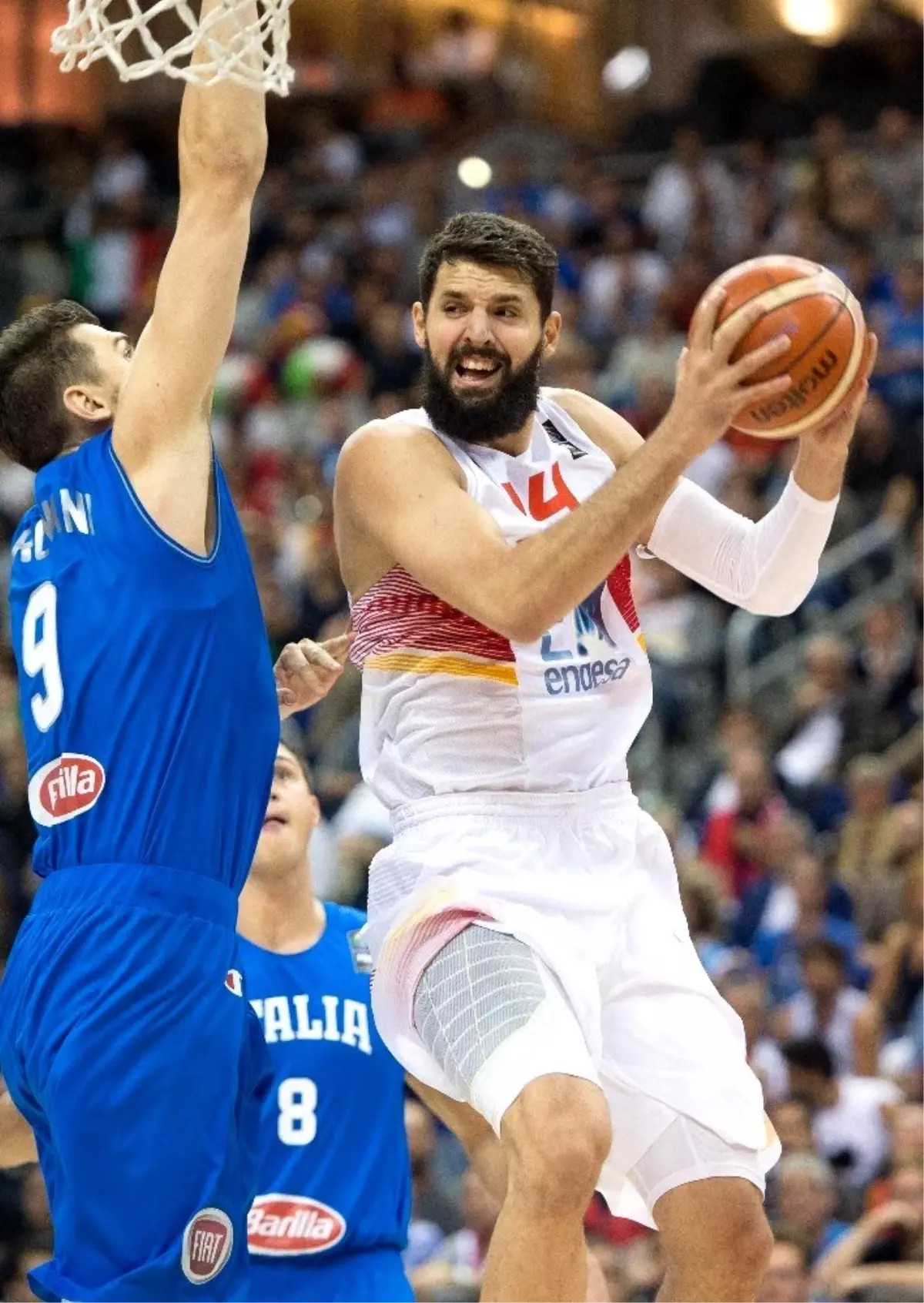 Nikola Mirotic resmen Barcelona\'da