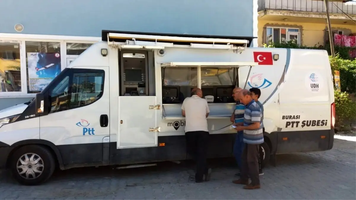 Uşak\'ta PTT mobil araçlarla hizmeti vatandaşın ayağına götürüyor