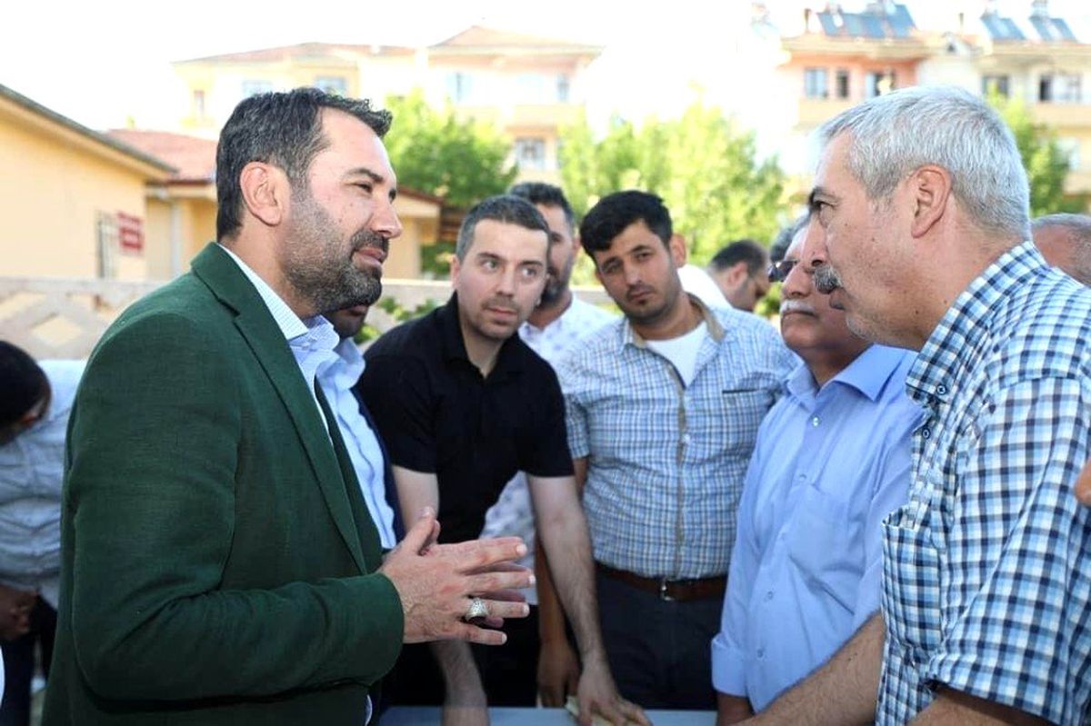 Başkan Şerifoğulları: "Siyaseti de hizmeti de vatandaşlarımızla birlikte yapıyoruz"