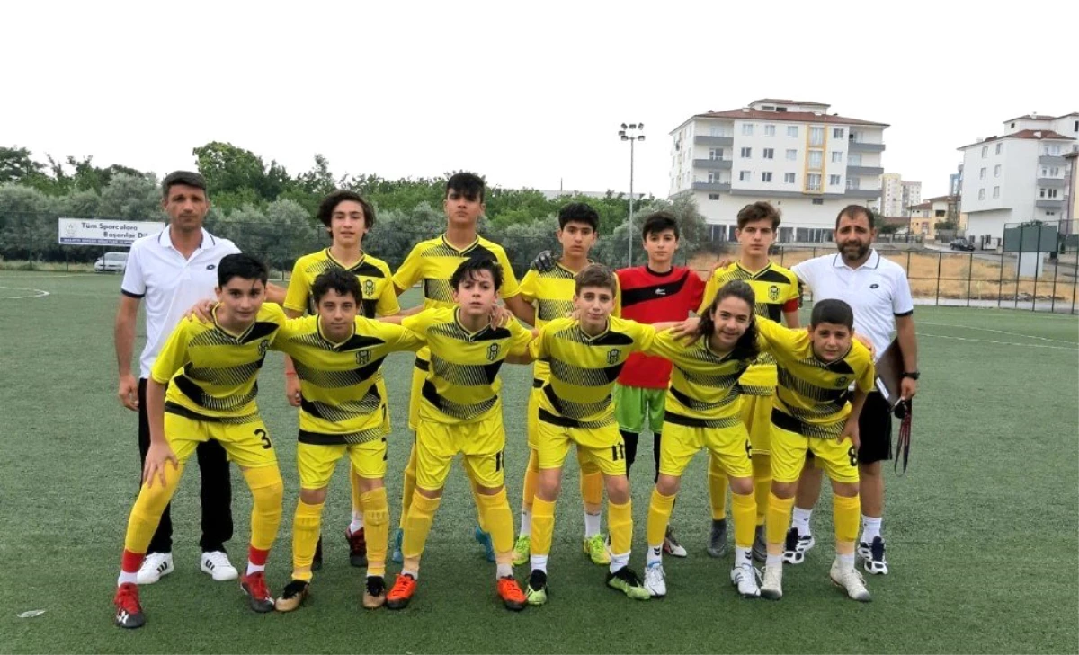 Evkur Yeni Malatyaspor altyapısı 2 kategoride de şampiyon