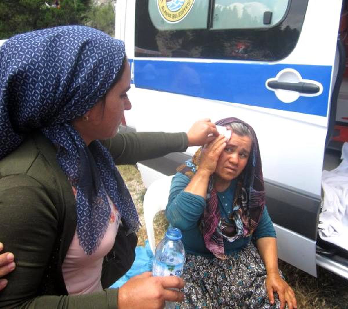 Hortum, şenlik alanındaki çadırları devirdi: 6 yaralı
