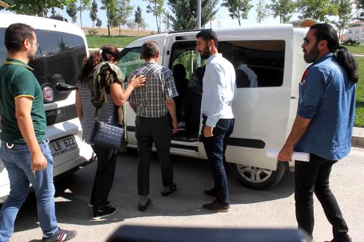 Karaman\'da fuhuş operasyonu: 2\'si kadın, 3 gözaltı