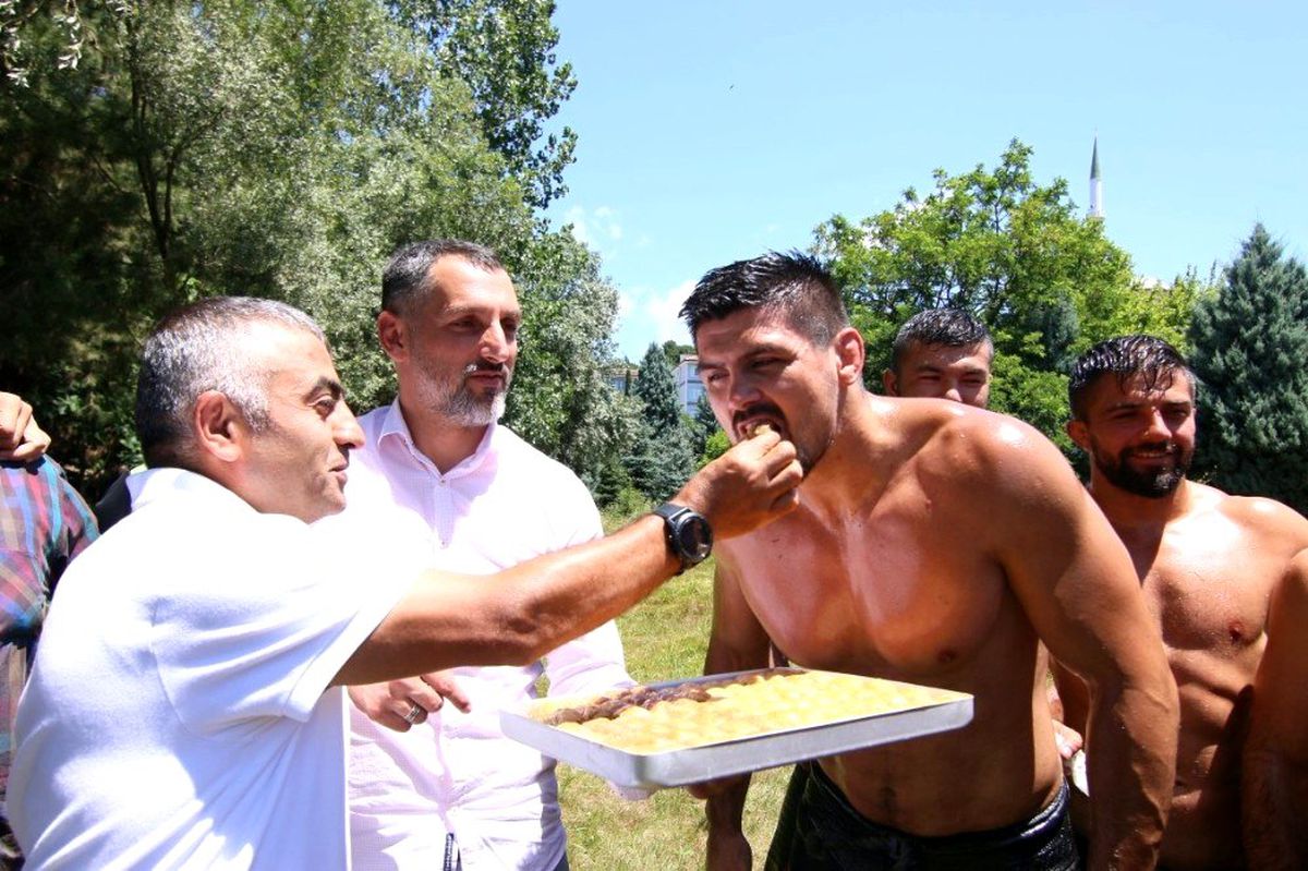 Kırkpınar\'da Kocaelili Faruk Akkoyun çeyrek finalde