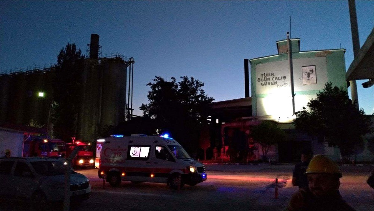 Kütahya Valisi\'nden fabrikadaki patlamayla ilgili açıklama
