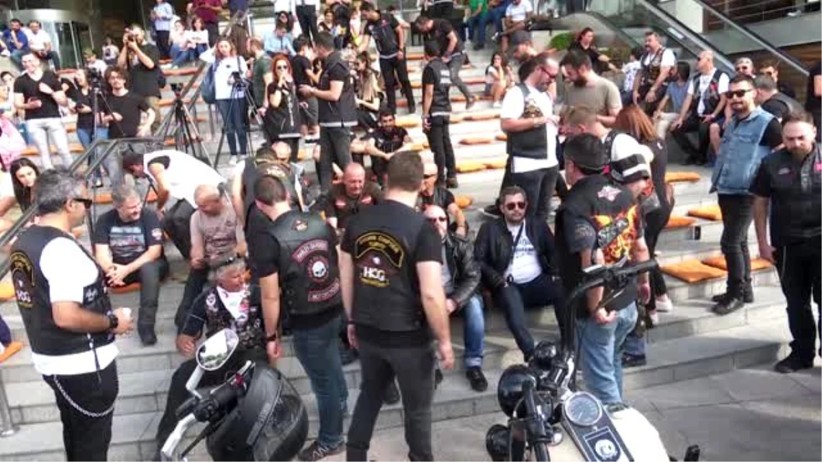 Motosiklet tutkunları "uyuşturucuyla mücadele" için toplandı