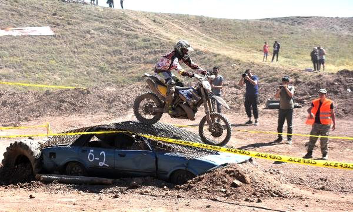 Sivas Süper Enduro Festivali\'nde final yarışları nefes kesti