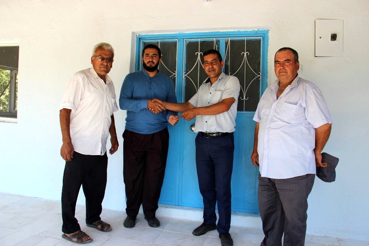 Ülke gündemine oturan cami lojmanı, onarılıp yeni imamına teslim edildi