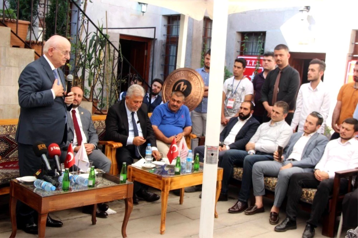 27. TBMM Başkanı İsmail Kahraman Birlik Vakfı\'nı ziyaret etti