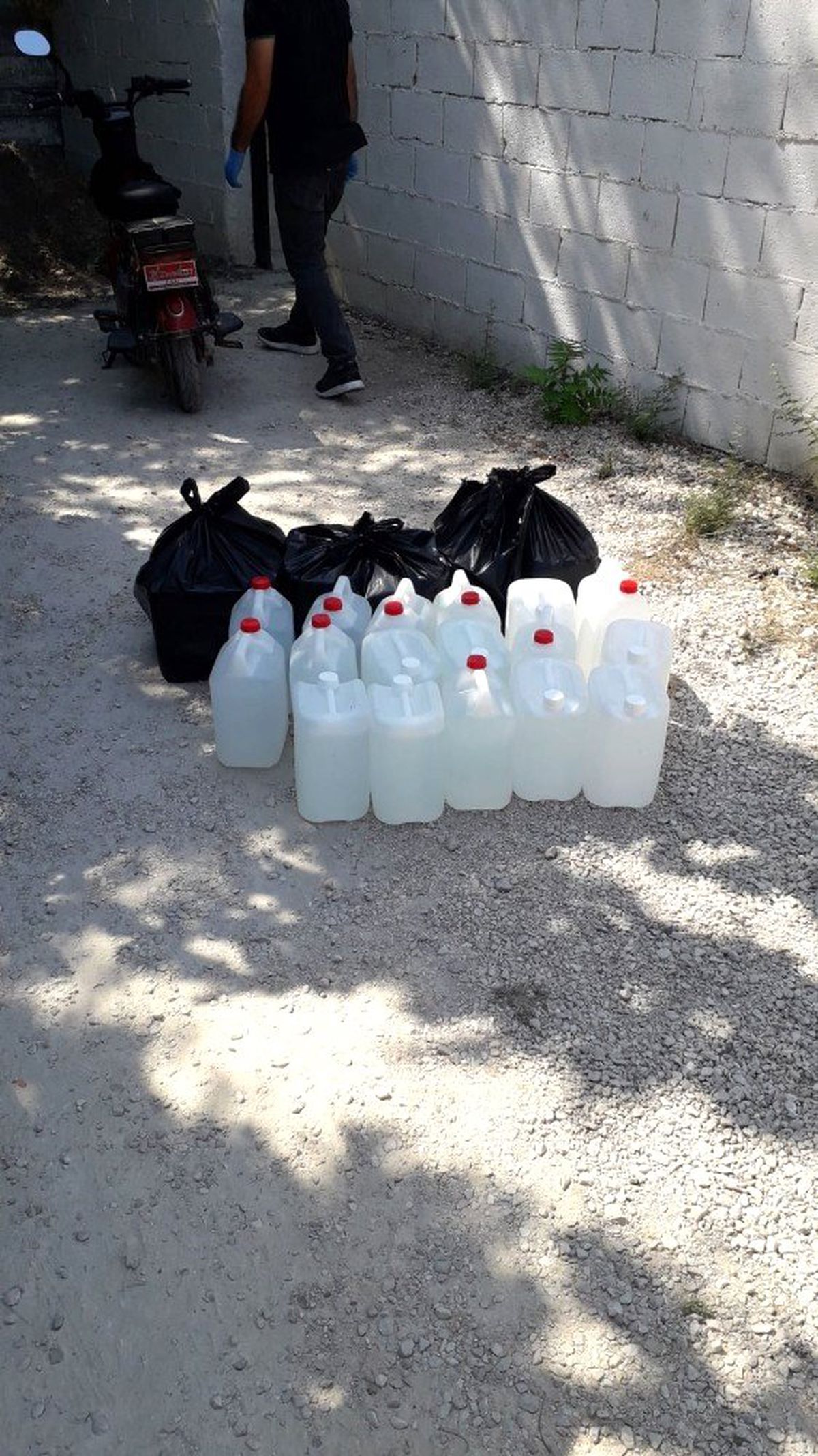 Adana\'da sahte içkiye suçüstü
