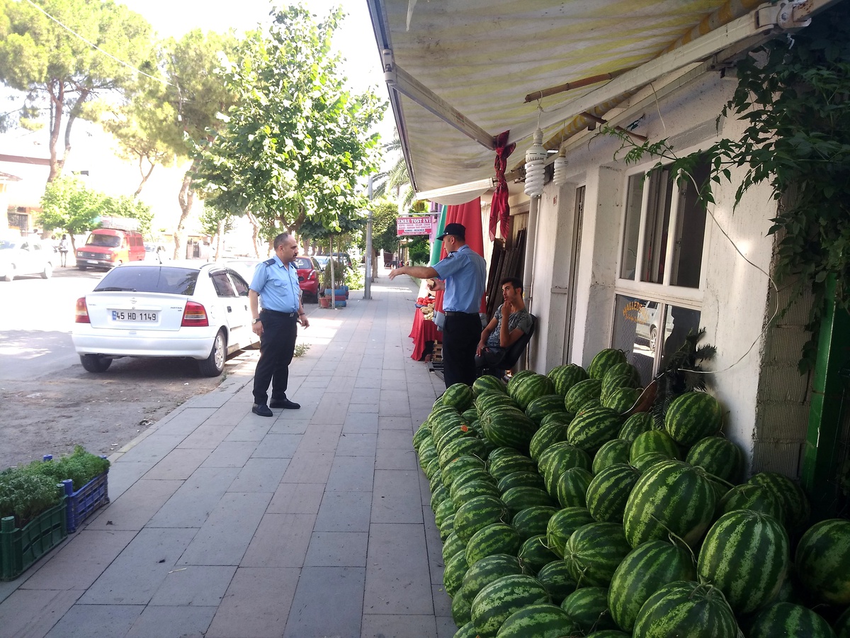 Alaşehir\'de işgaliye ve ruhsat denetimleri