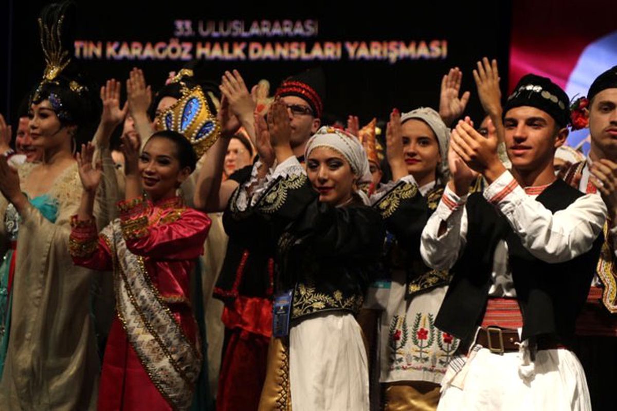 Altın Karagöz’e muhteşem açılış