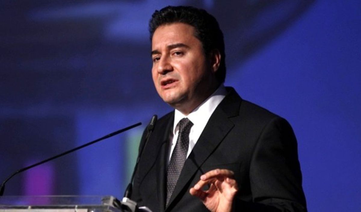 Babacan, AK Parti\'den istifa etti