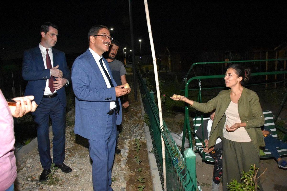 Başkan Çelik hobi bahçelerini inceledi