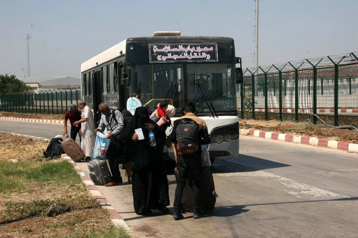 Bayramı ülkesinde geçiren 20 bin Suriyeliden 13 bini Türkiye\'ye döndü