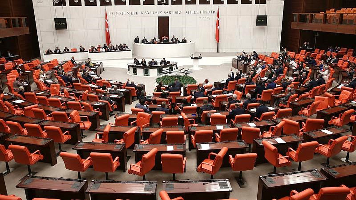Ekonomi torba yasası Meclis\'te: Merkez Bankası ihtiyaç akçesi hazineye