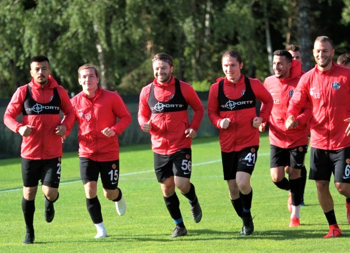 Eskişehirspor yeni sezon hazırlıklarını sürdürüyor