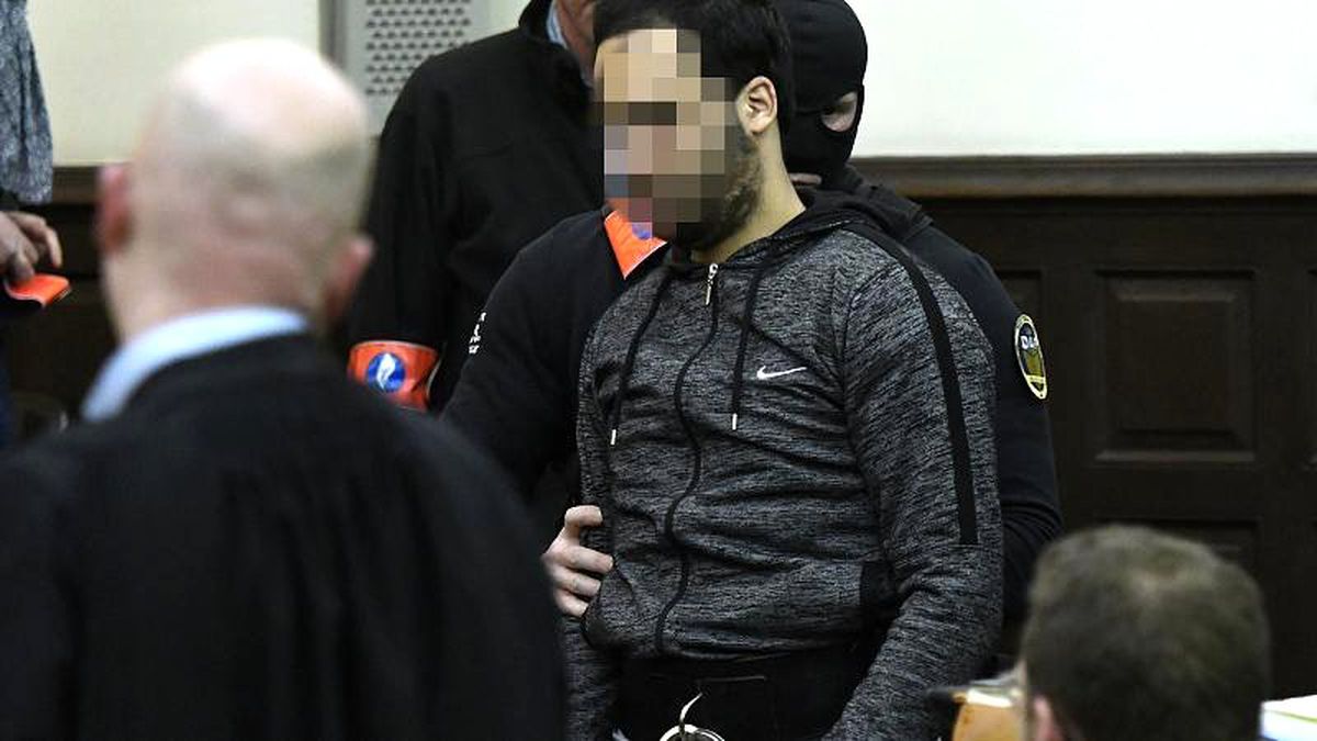 Fransız devletinin Paris\'teki terör saldırılarının zanlısı Abdeslam\'a tazminat ödediği ortaya çıktı