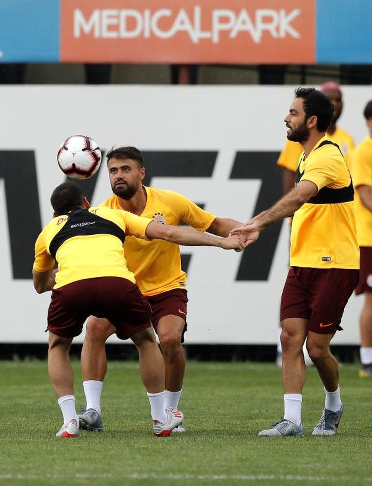 Galatasaray hazırlıklarını sürdürdü