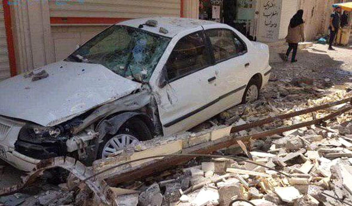 İran\'da 5.7 büyüklüğünde deprem