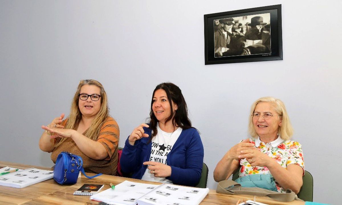 İşaret dili eğitimlerine ilgi büyük