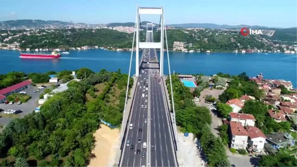 İstanbul Boğazının gözdelerinden 59 yıllık yalı 140 milyon liraya yeni sahiplerini arıyor