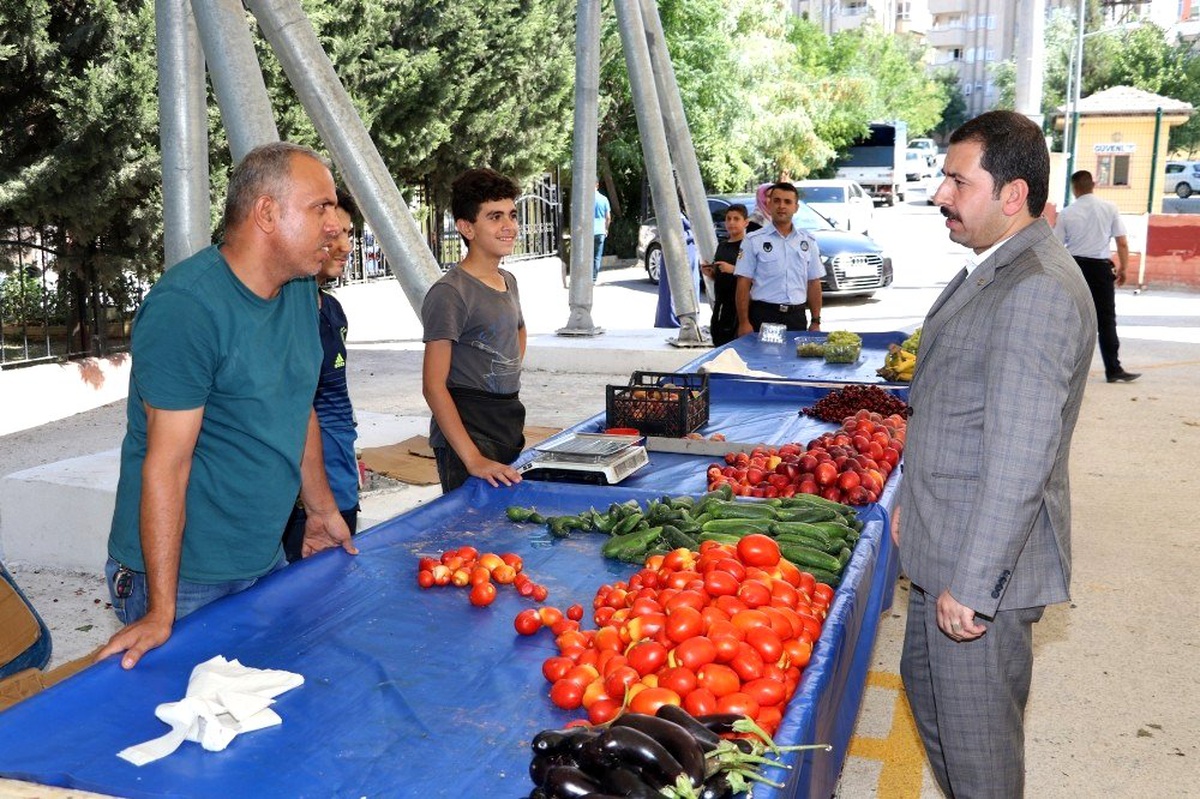 Karaköprü\'de semt pazarı hizmete sunuluyor