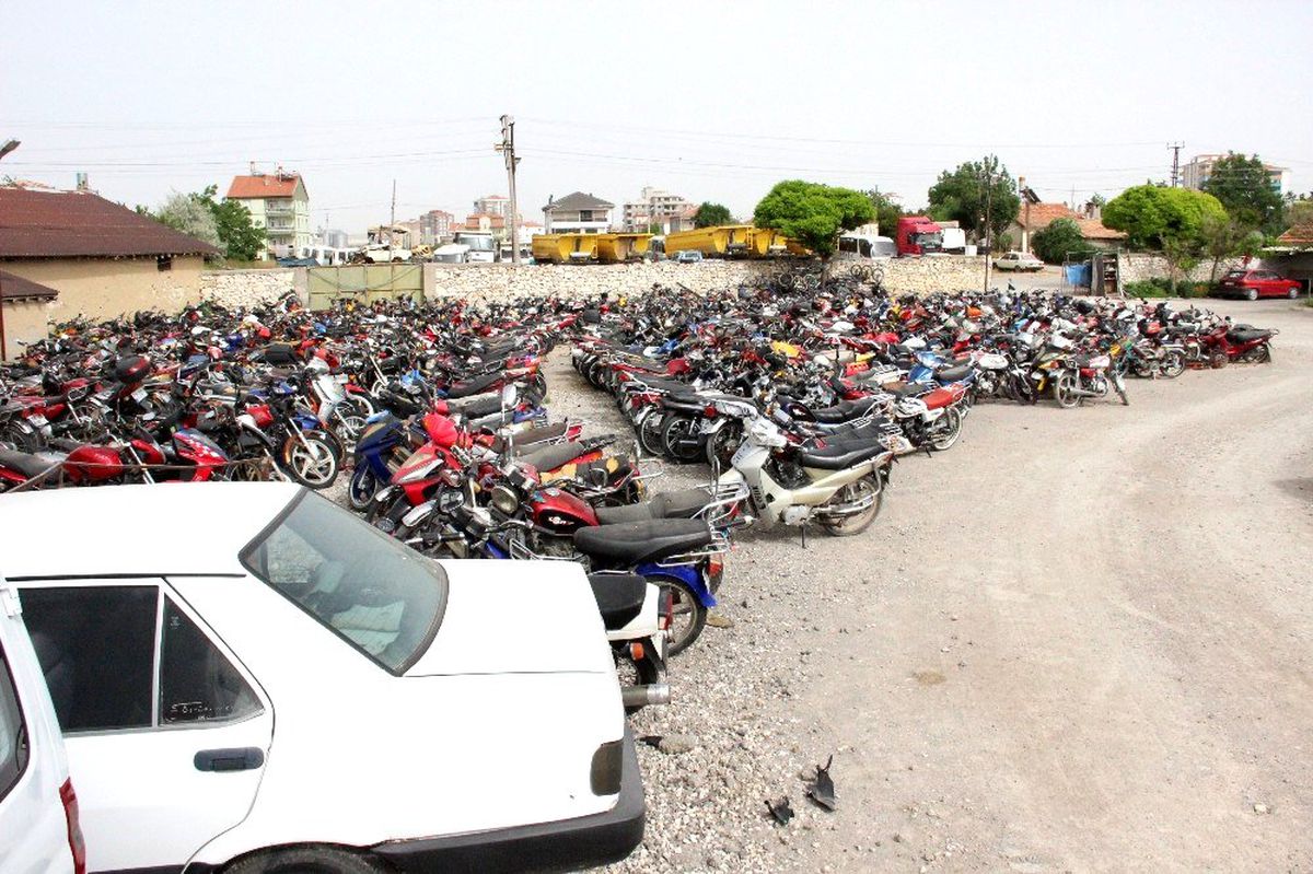 Karaman\'da bağlanan araçlar otoparkları doldurdu