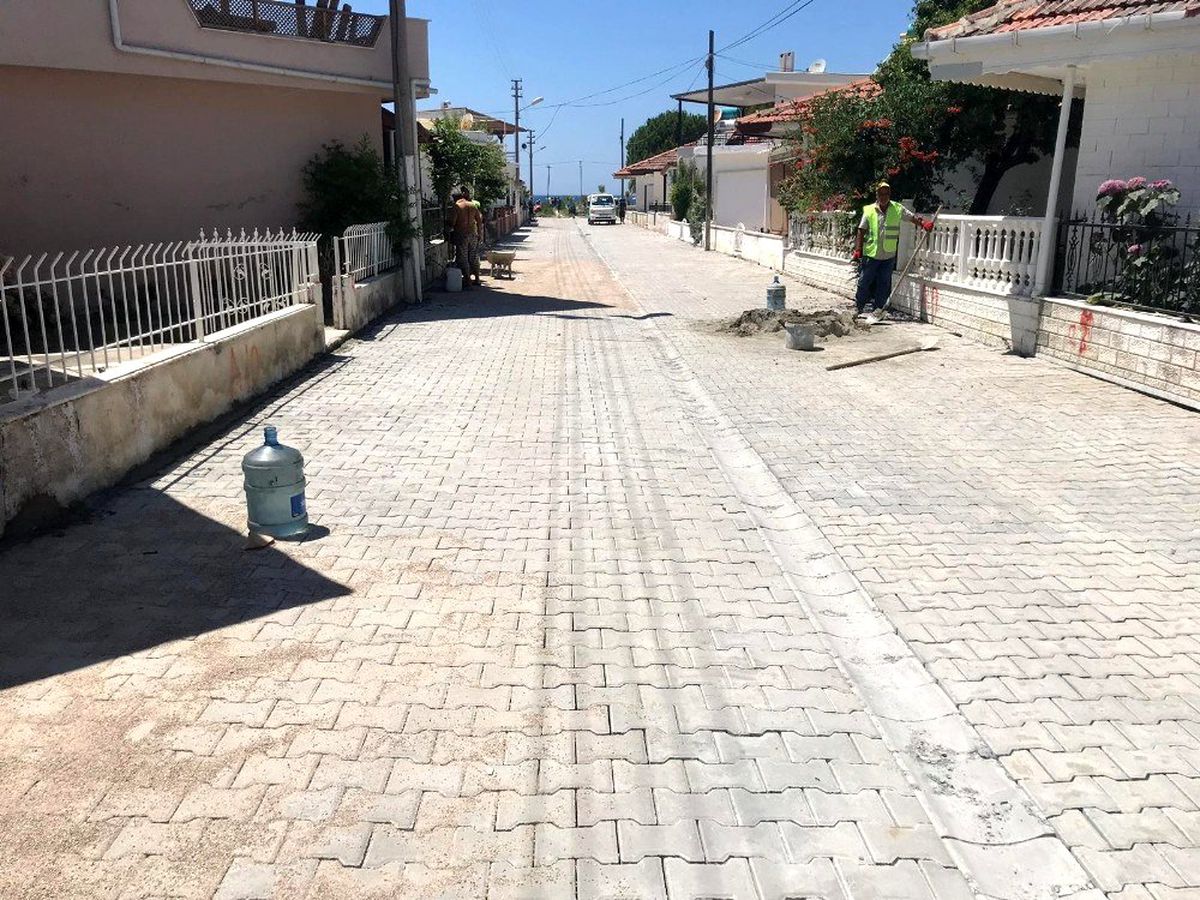 Kuşadası\'nda kanalizasyon ve alt yapı çalışmaları sürüyor