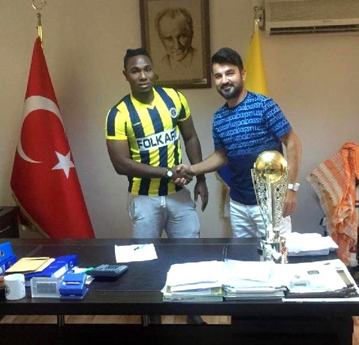 Menemenspor\'da ikinci yabancı Jallow oldu