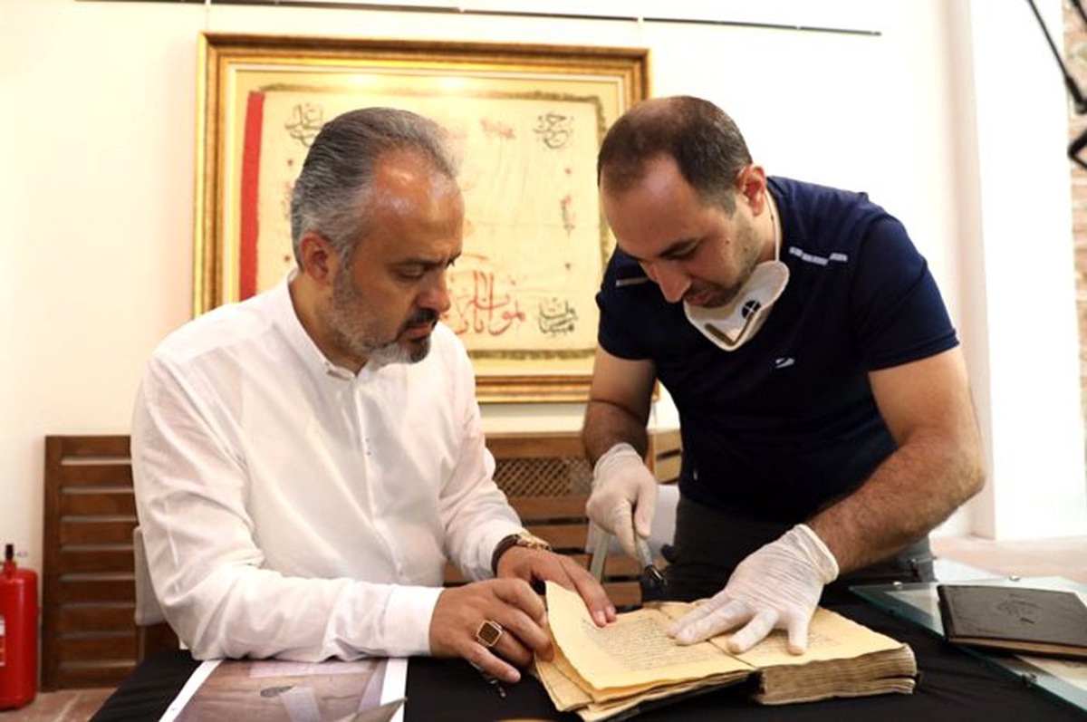 Müzelik el yazmalarına yoğun bakım tedavisi