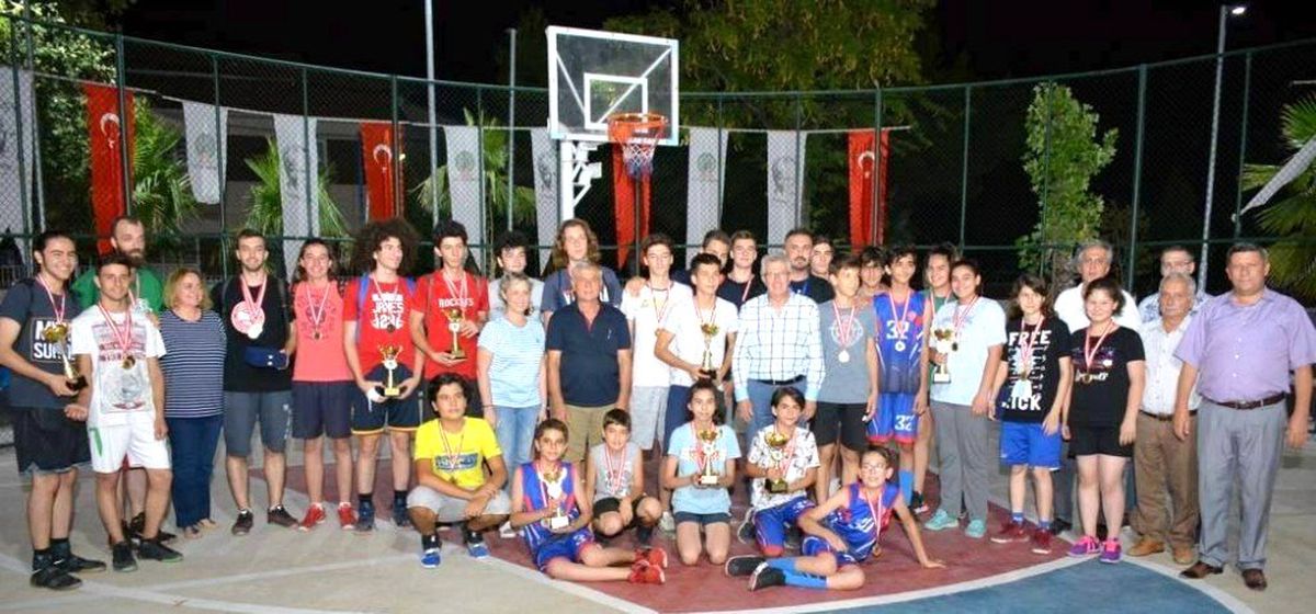 Ödemiş\'te sokak basketbolu heyecanı
