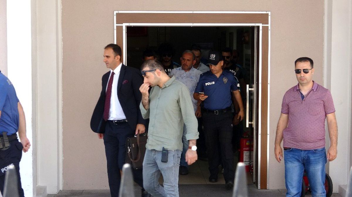 Pendik\'teki magandanın ehliyetine el konularak bin 110 lira para cezası kesildi