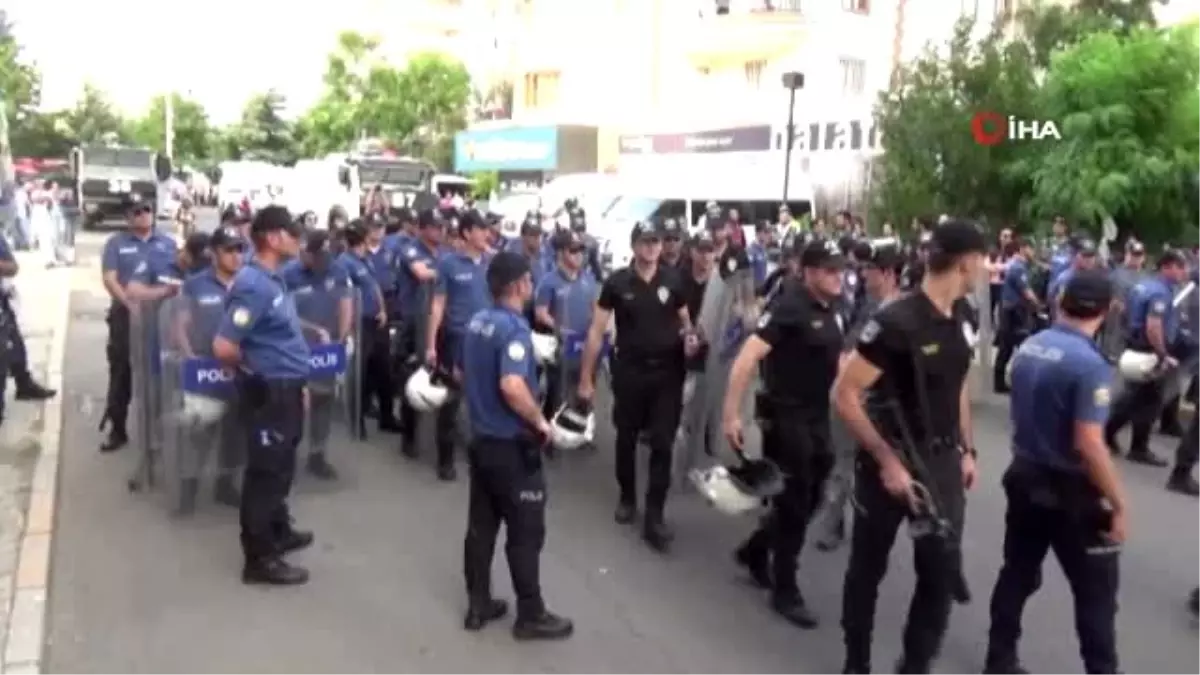 Polis müdüründen HDP\'li başkana tokat gibi cevap: "Ülkemizde savaş yok, terörle mücadele var"