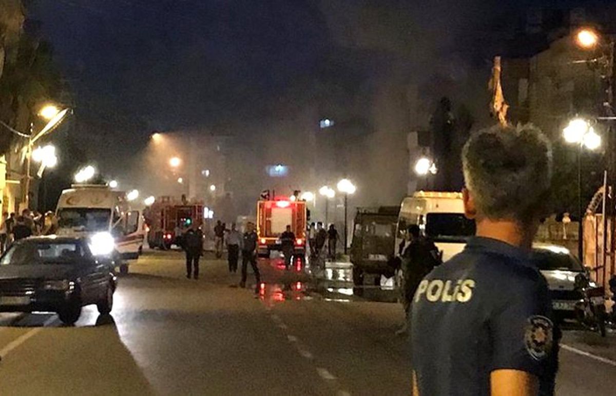Reyhanlı\'da derneğe ait depoda yangın