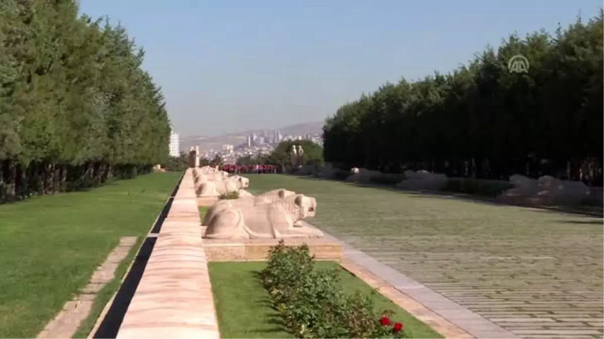 Şehit ve gazi çocukları Anıtkabir\'de