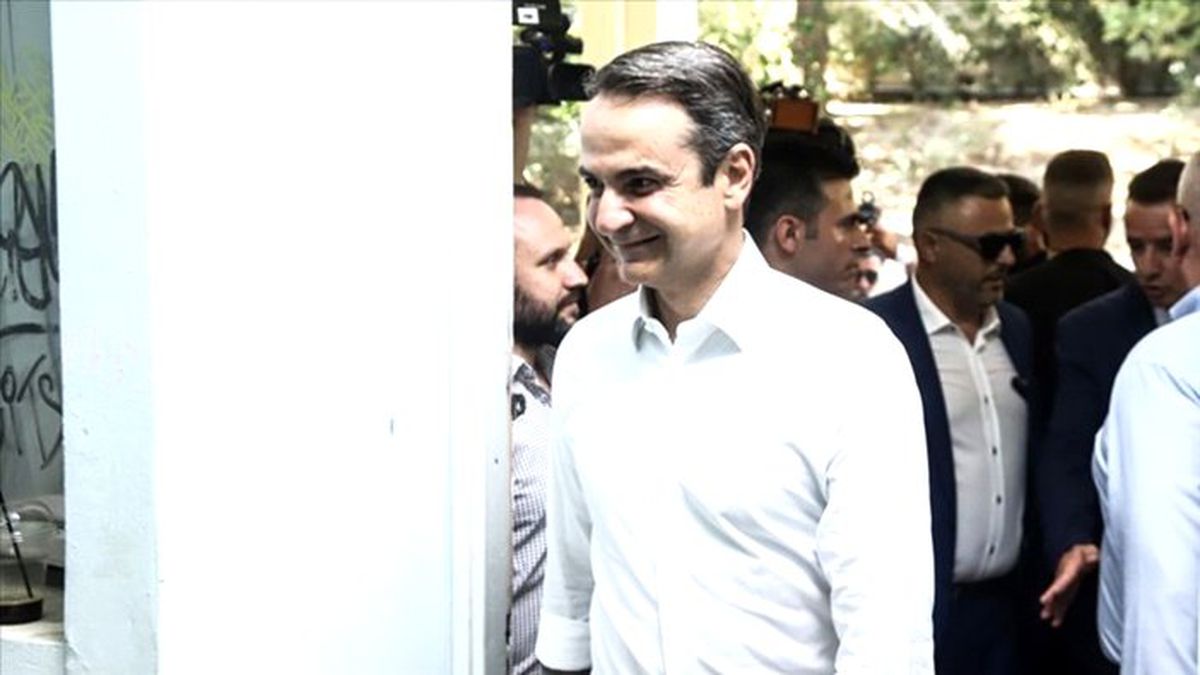 Türkiye\'den Miçotakis\'e seçim tebriği