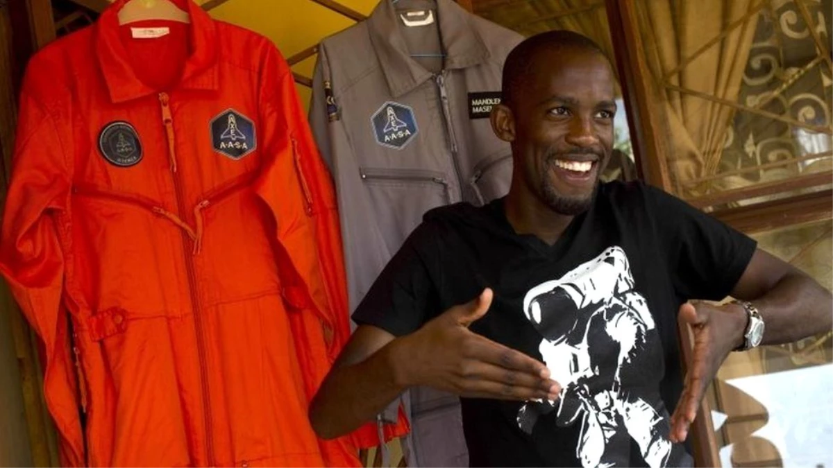 Uzaya gitmeye hak kazanan ilk siyahi Afrikalı, motosiklet kazasında öldü