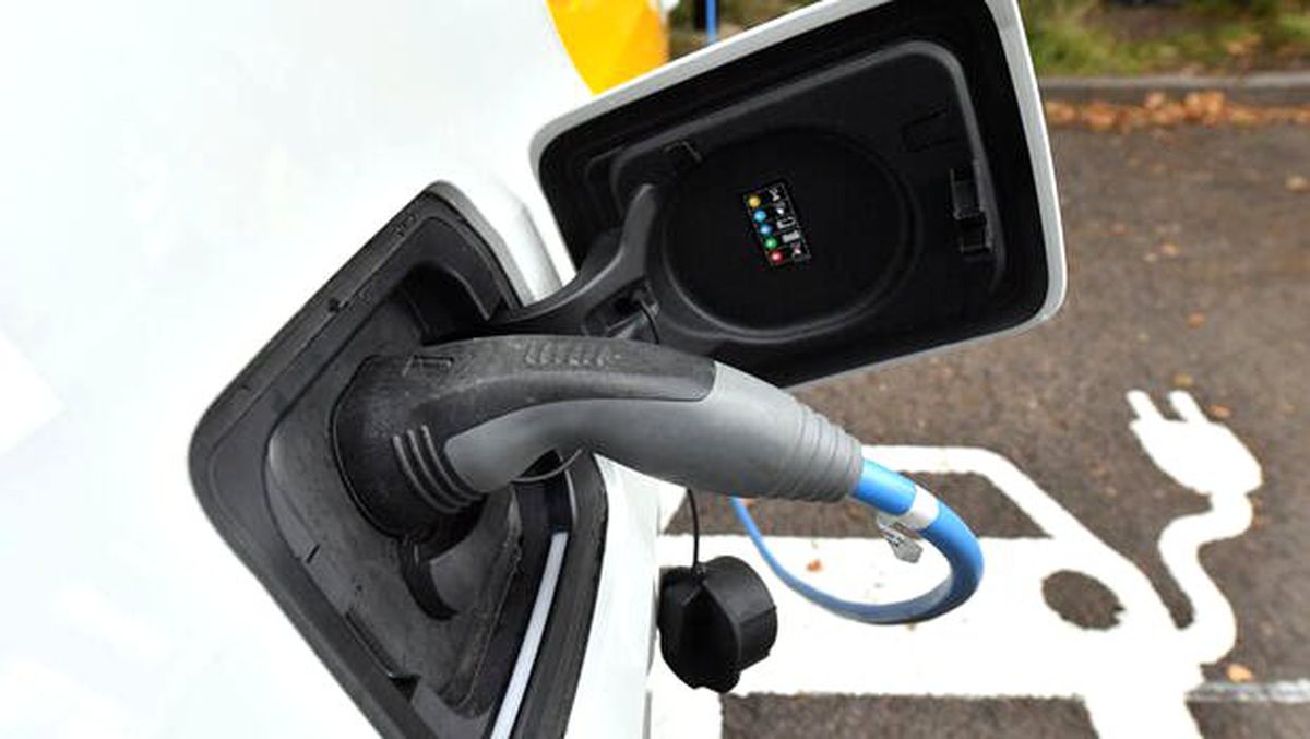 Vergi indirimi ve teşvikler işe yaradı: Satılan her iki araçtan biri elektrikli