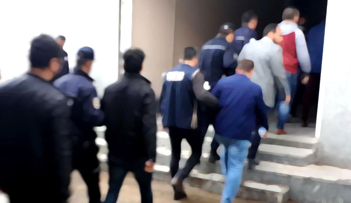176 muvazzaf asker hakkında gözaltı kararı